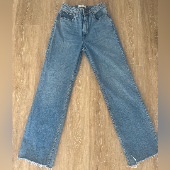 Abercrombie 90s Relaxed High-Rise Jeans - Curve Love - Picture 6 of 8